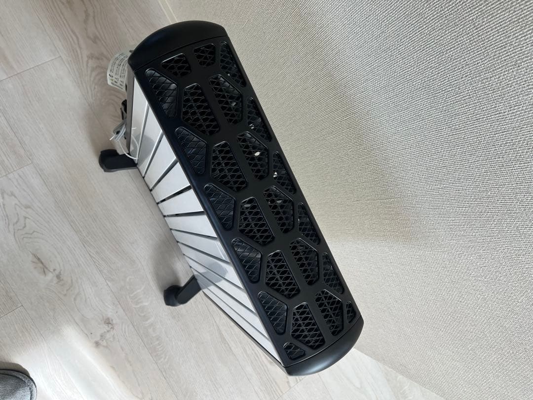 【ほぼ未使用・外箱なし】デロンギ マルチダイナミックヒーターMDHU12-BK