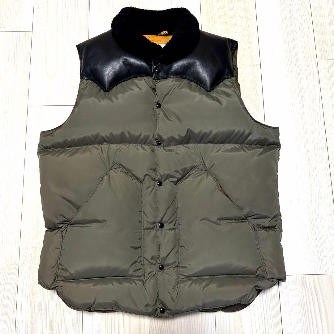 極美品　ロッキーマウンテン　クリスティ　ボア　ダウンベスト　オリーブ　ブラック