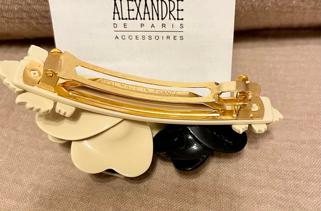 ALEXANDRE DE PARIS 花モチーフ ヘア　バレッタ　黒