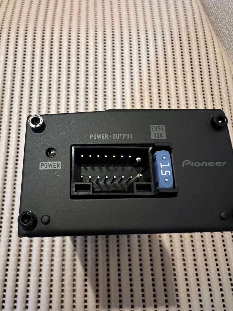 Pioneer GM-D2400 4チャンネルアンプ