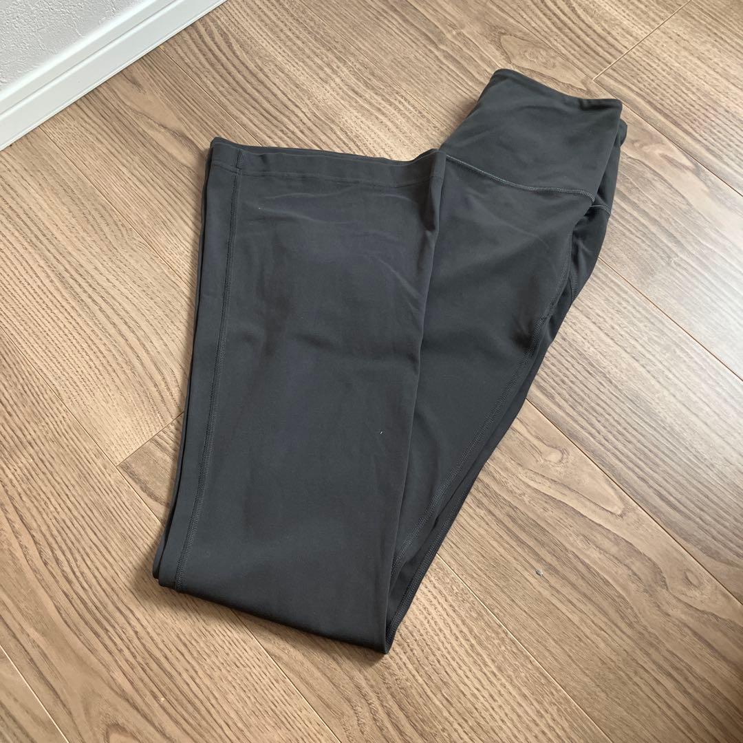 ルルレモン　フレアパンツ Nulu アジアフィット　グレー　M