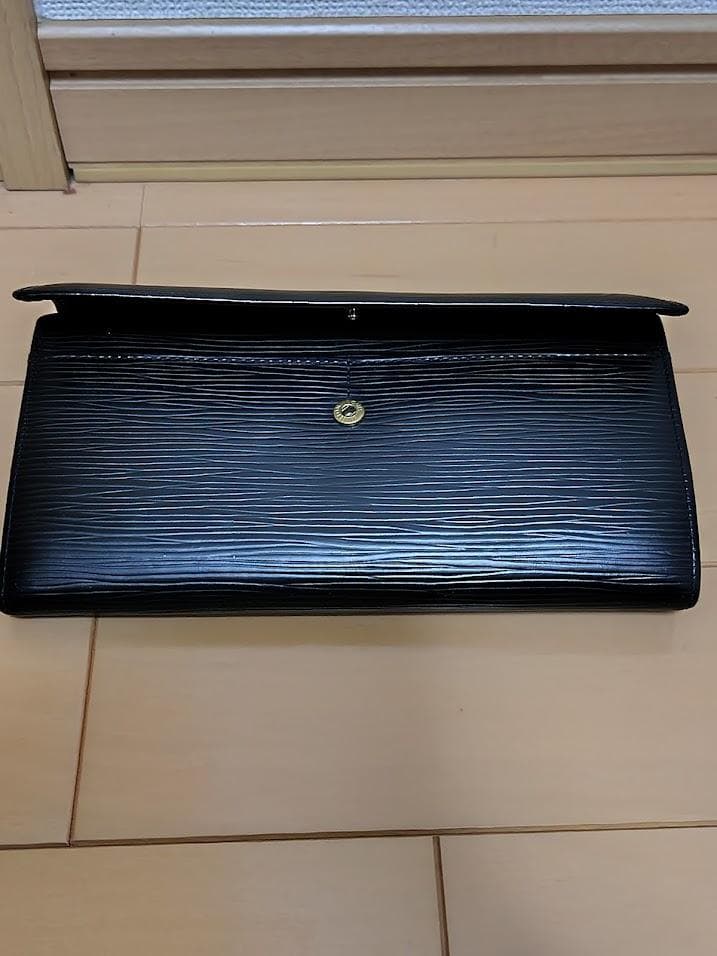 【送料無料】ルイヴィトン エピ 長財布 ブラック LOUIS VUITTON