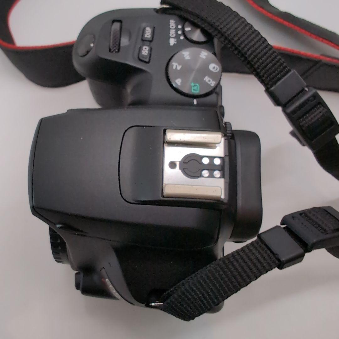 ほぼ新品Canon EOS kiss X10 ボディのみ シャッター1000以下