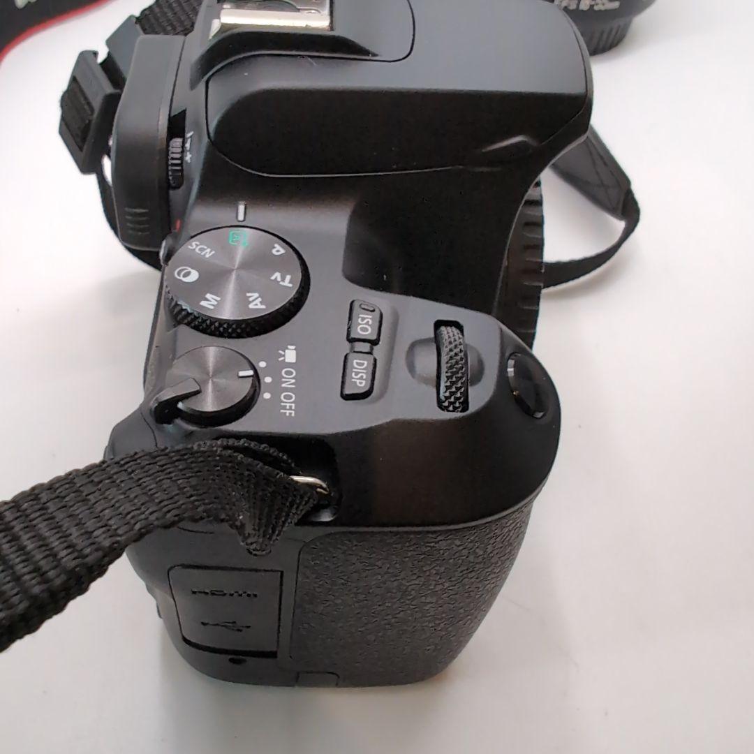 ほぼ新品Canon EOS kiss X10 ボディのみ シャッター1000以下