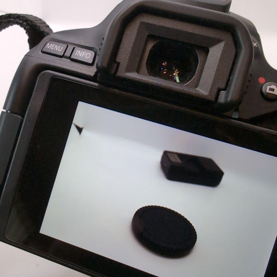 ほぼ新品Canon EOS kiss X10 ボディのみ シャッター1000以下