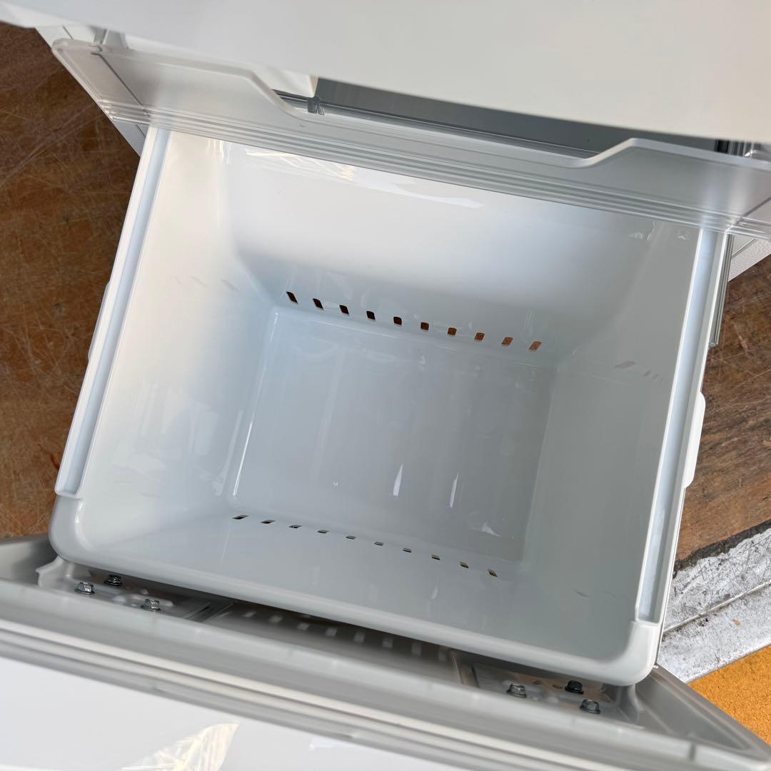 C7715★2022年製美品★東芝　冷蔵庫 ホワイト　自動霜取り　一人暮らし