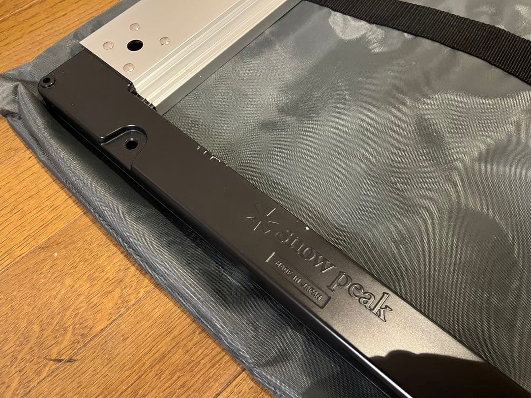 【出品内容変更】スノーピーク　アイアングリルテーブルセット