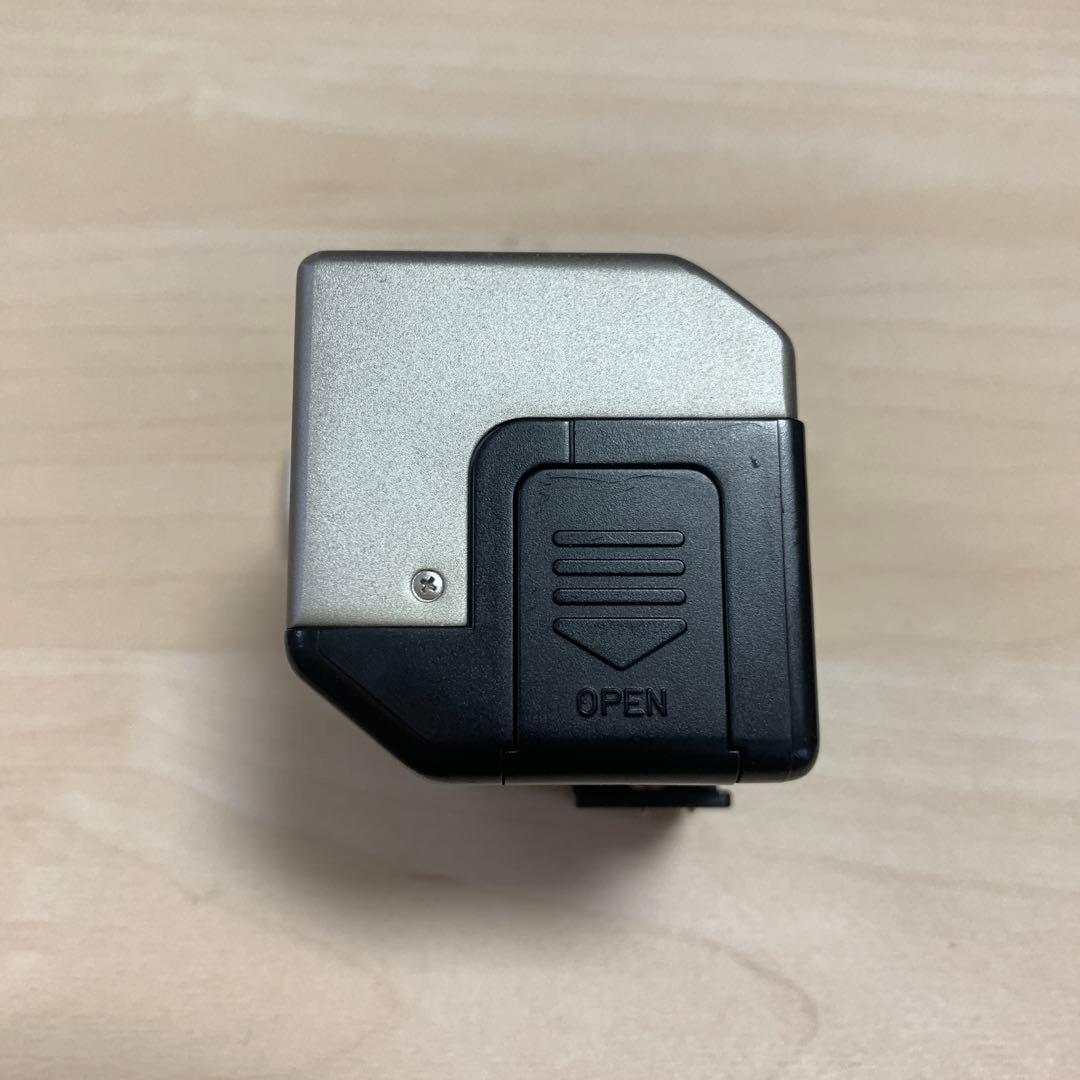 【通電確認済】コンタックス　CONTAX TLA 200 ストロボ