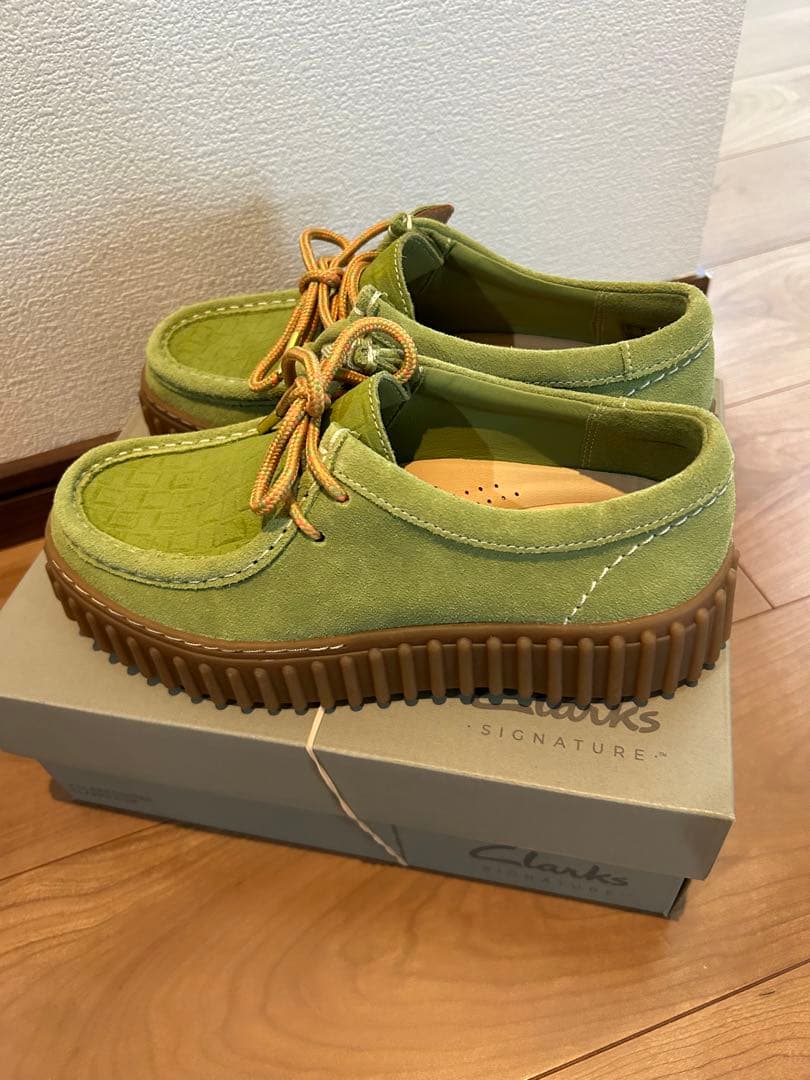 Clarksクラークストーヒルビー未使用　アップルスウェード