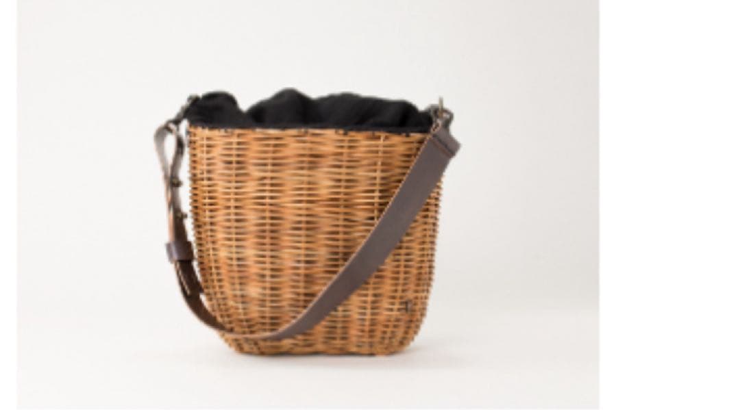 ロッタさま　専用 美品　エバゴス　20周年　ショルダー　黒　定価59000円