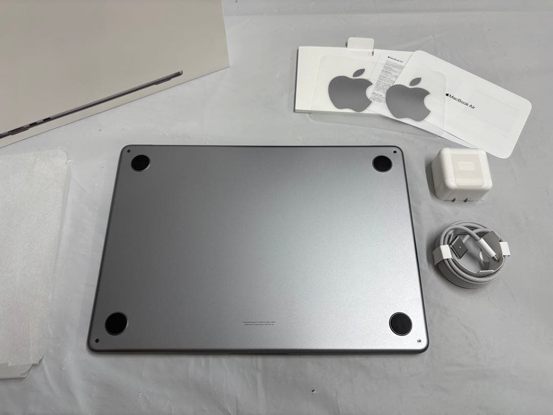 【新品未使用】Apple MacBookAir M2 8GB SSD256GB