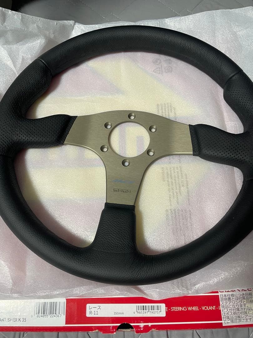 MOMO RACE 350mm モモ ステアリング レース　正規品　ほぼ新品