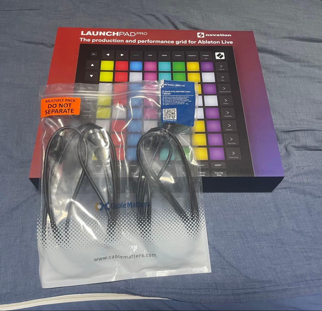 Novation Launchpad Pro MK3 MIDIケーブル付き