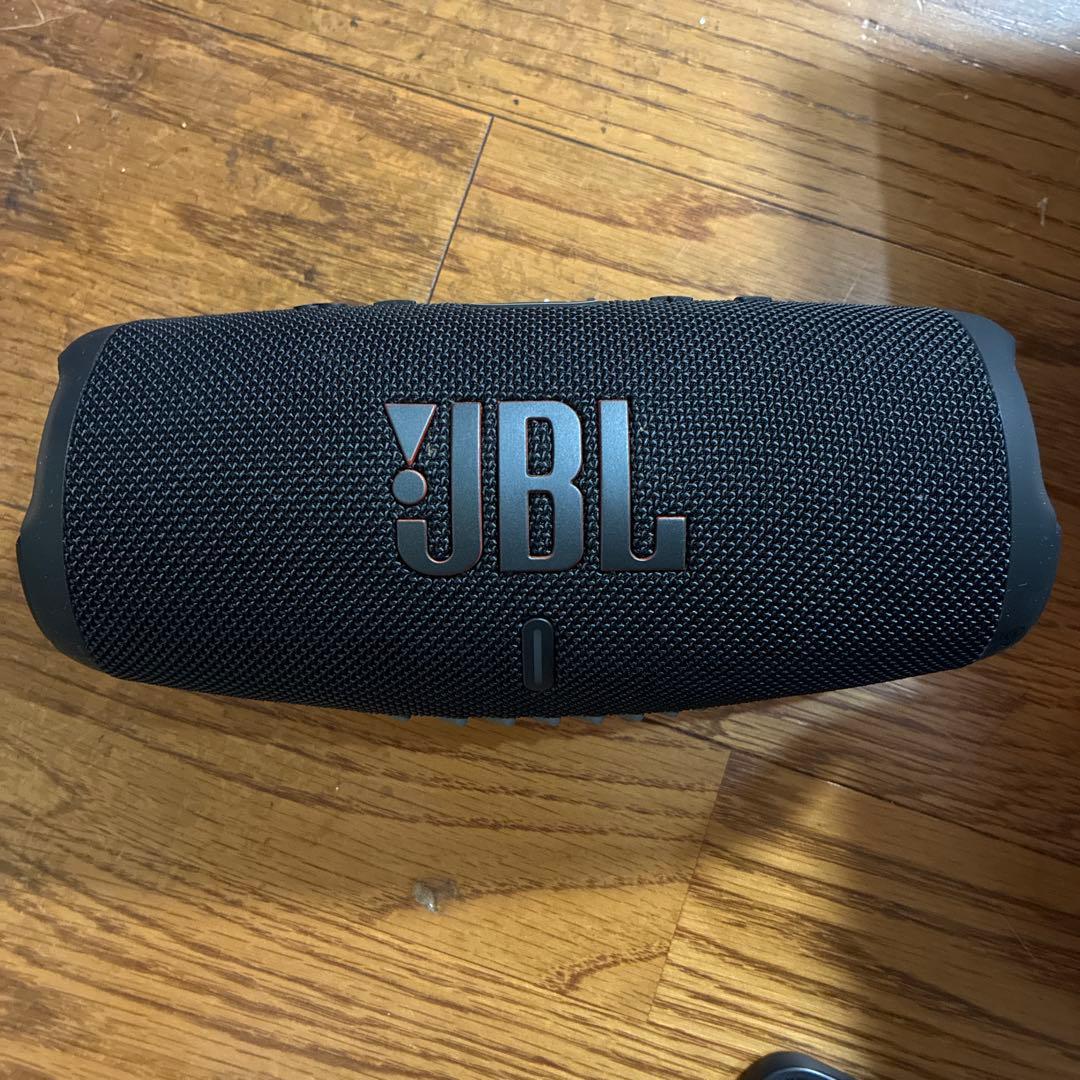 JBL CHARGE5 Bluetoothスピーカー　ブラック
