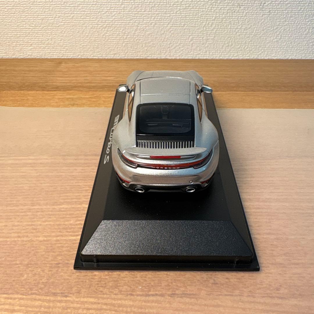 ミニチャンプス　ポルシェ 911 Turbo S 1/43 ミニカー シルバー