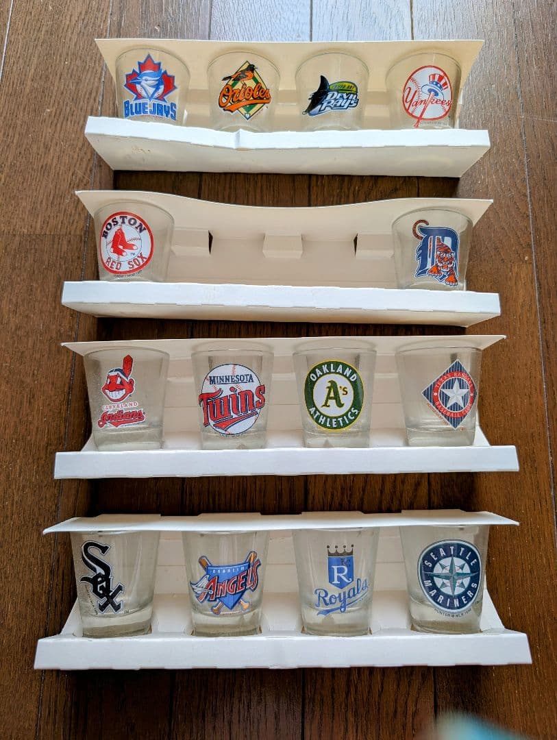 MLBチームロゴ☆グラス14個セット