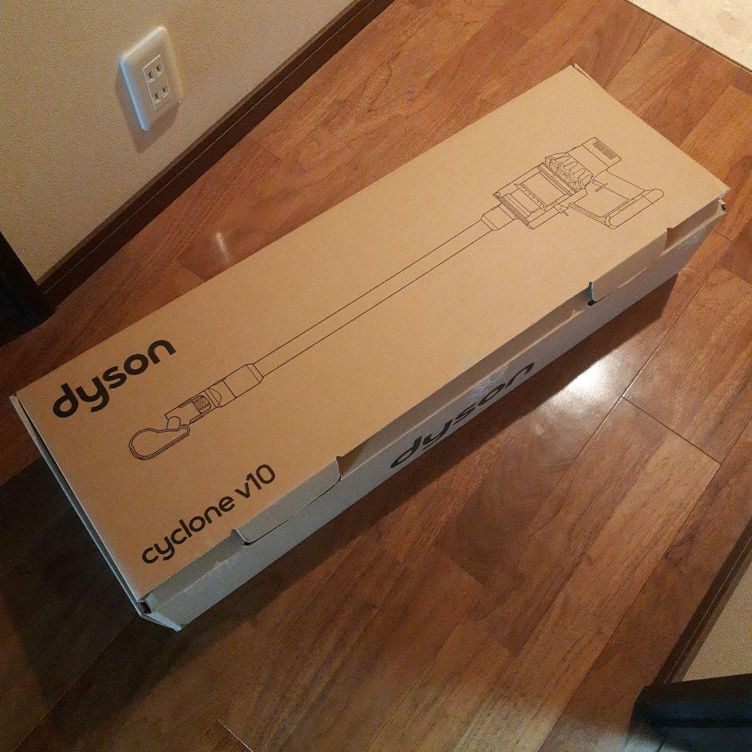 Dyson cyclone v10 掃除機！ヘッドはSUZAOの新品を取寄せ！