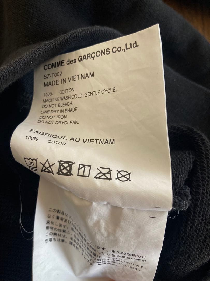 コムデギャルソンCDG, BLACK COMME des GARÇONS