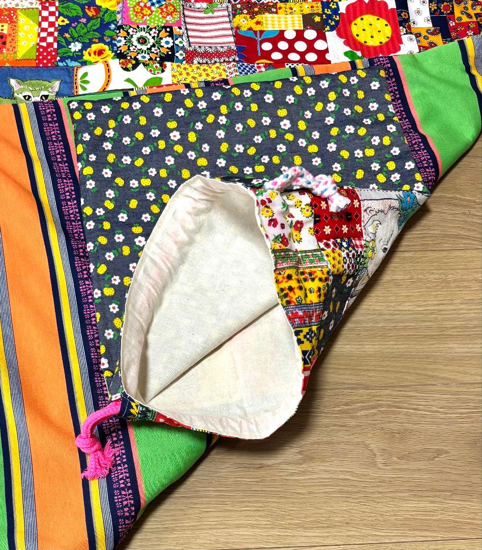 ハンドメイド❇大きめビンテージレトロパッチワーク❇マットと巾着セット