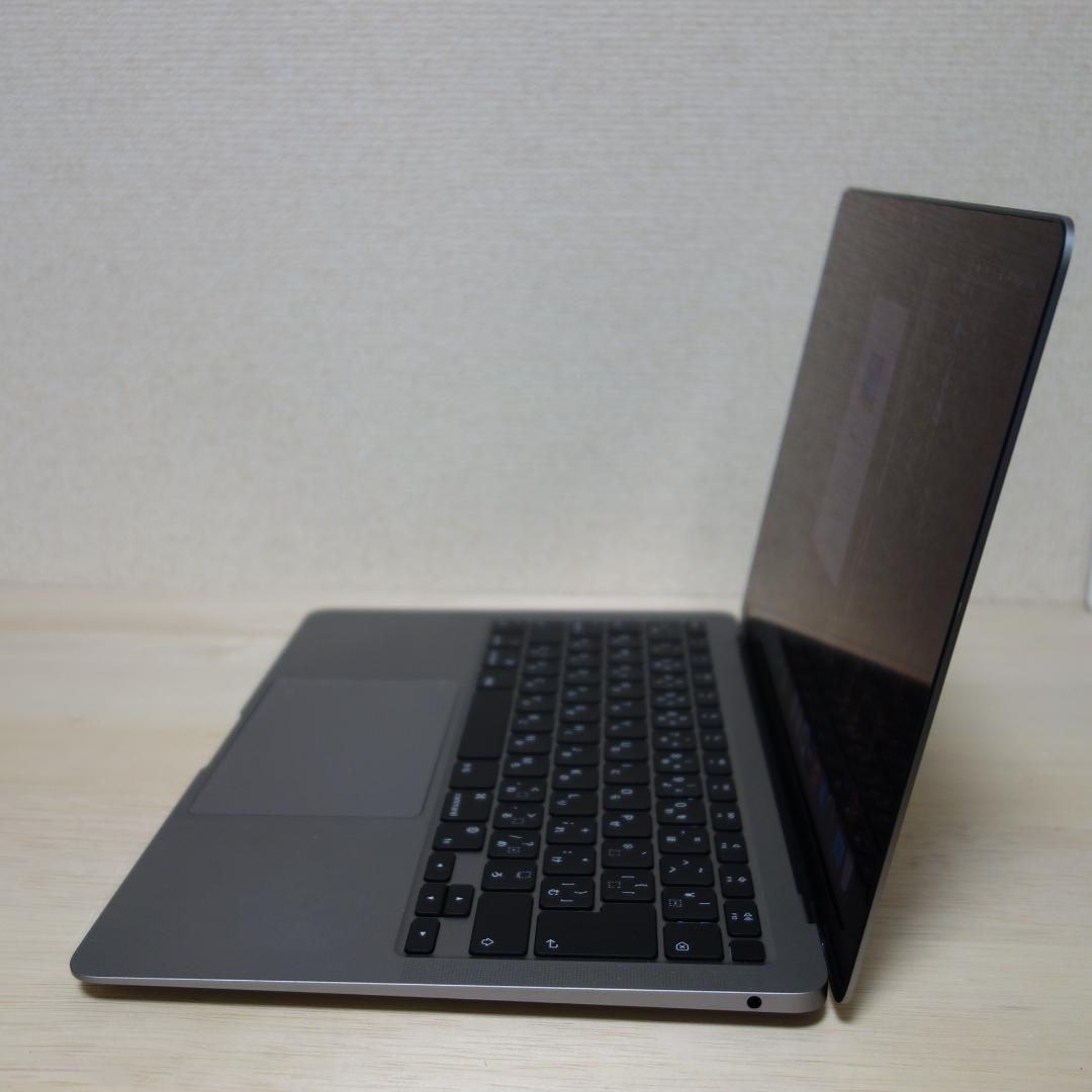 241）MacBook Air 2020　M1/8GB/256GB/13インチ