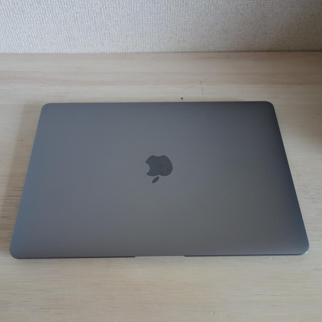 241）MacBook Air 2020　M1/8GB/256GB/13インチ