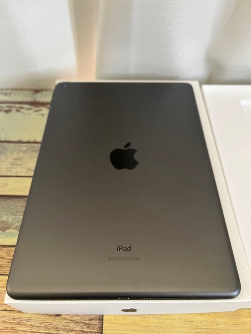 Apple iPad (第7世代) MW742J/A 32GB スペースグレイ
