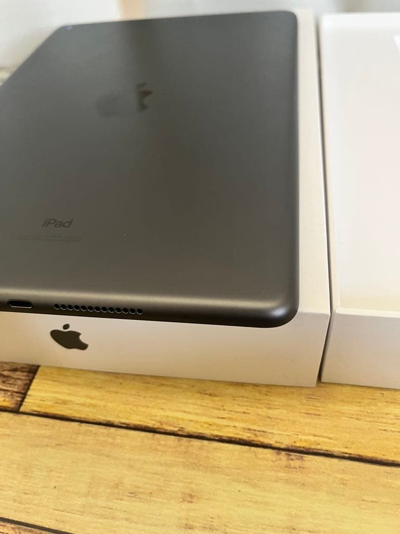 Apple iPad (第7世代) MW742J/A 32GB スペースグレイ