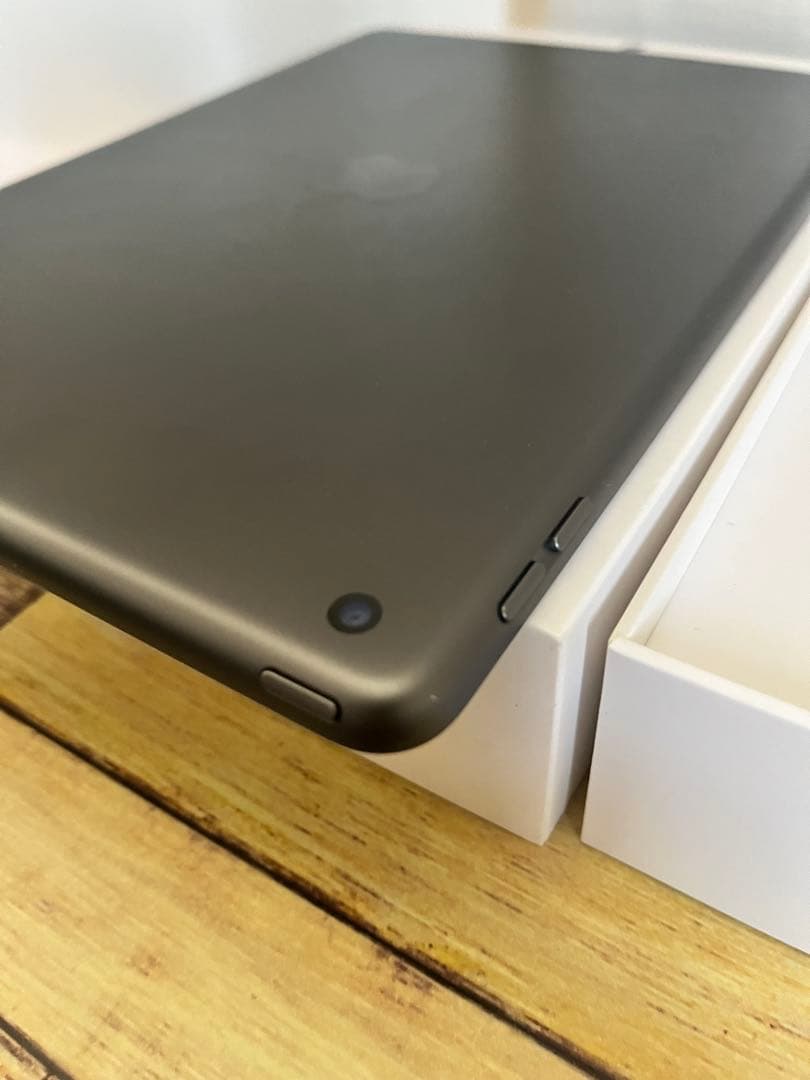 Apple iPad (第7世代) MW742J/A 32GB スペースグレイ