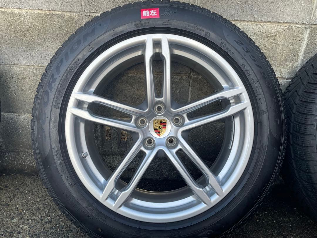 ポルシェマカン純正19インチ ウィンターホイール&タイヤセット ピレリ