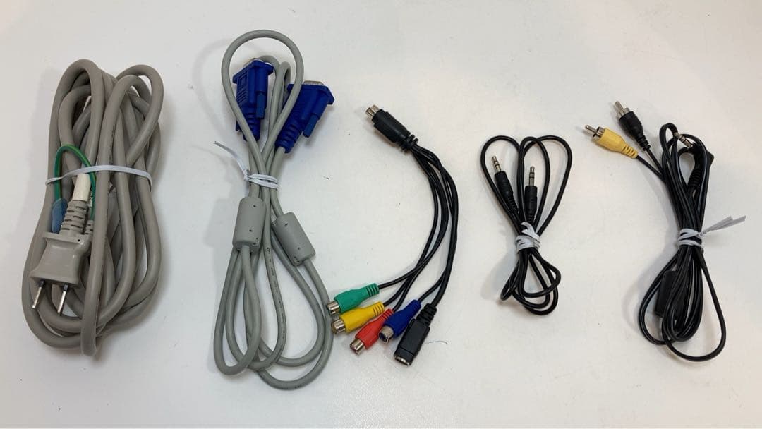 NEC プロジェクター　NP53