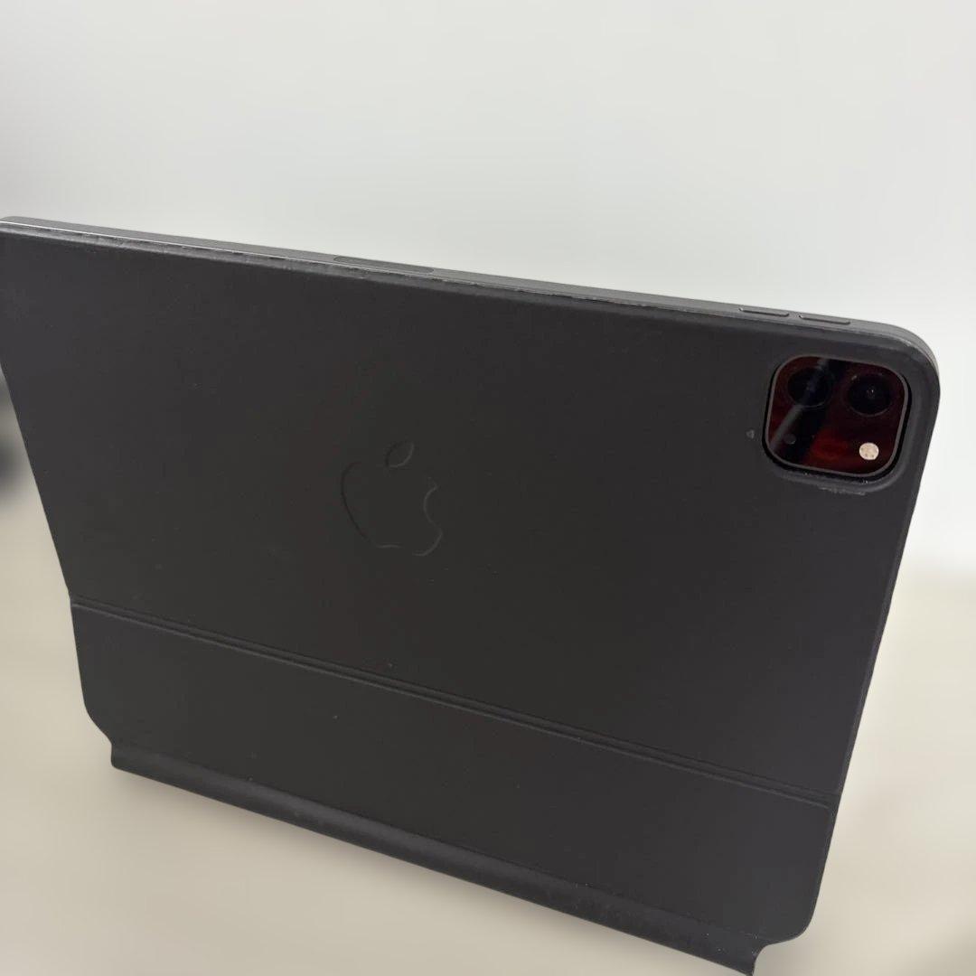 iPad Pro (第3世代) 11インチ 128GB キーボード付き