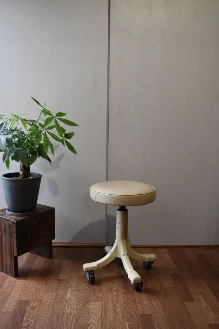 古家具 医療用スツール