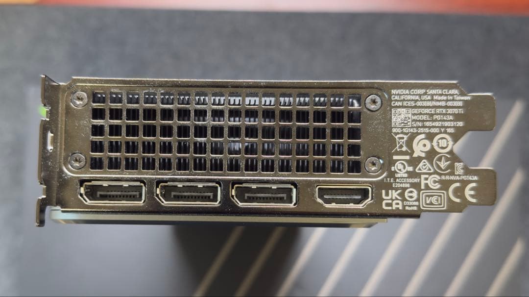 RTX 3070 Ti founders edition 本体