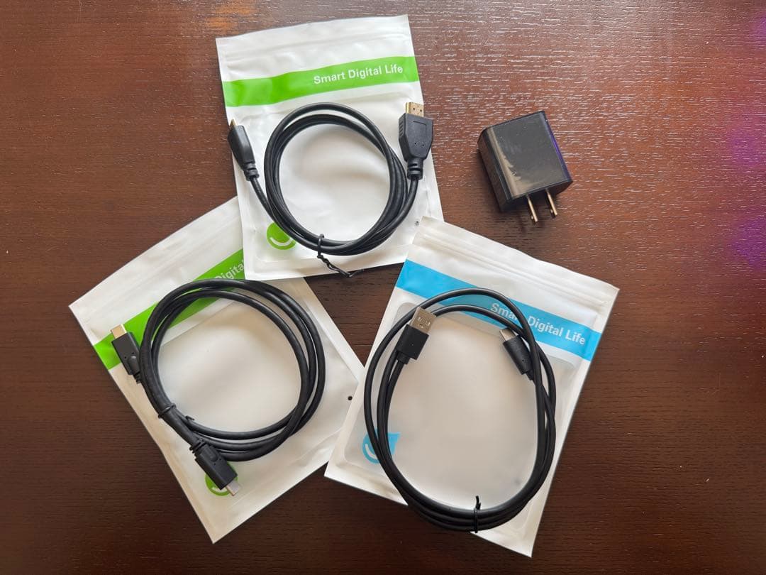 Eviciv モバイルモニター 14インチ WQHD ケース付き