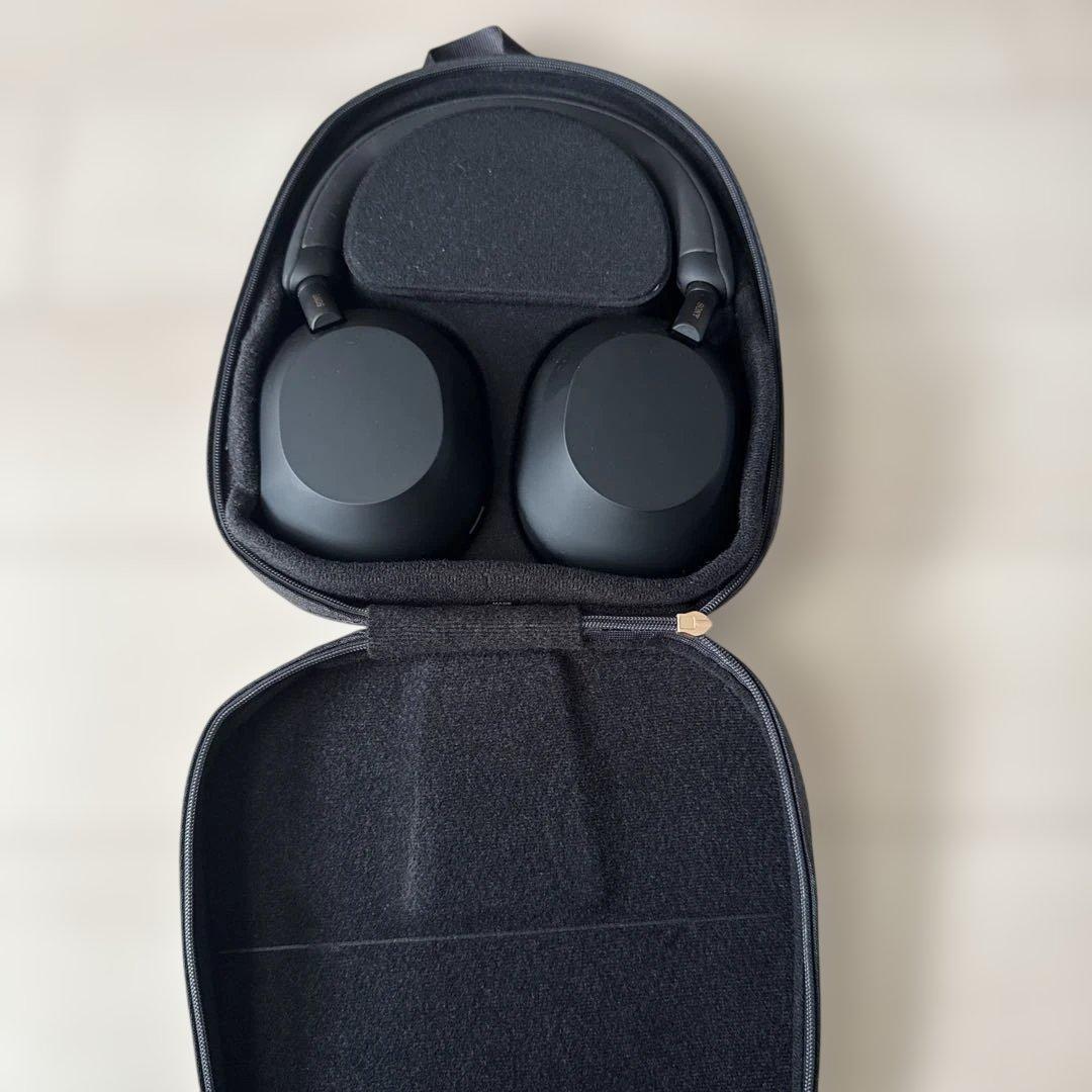 ソニー　WH-1000XM5 ブラック