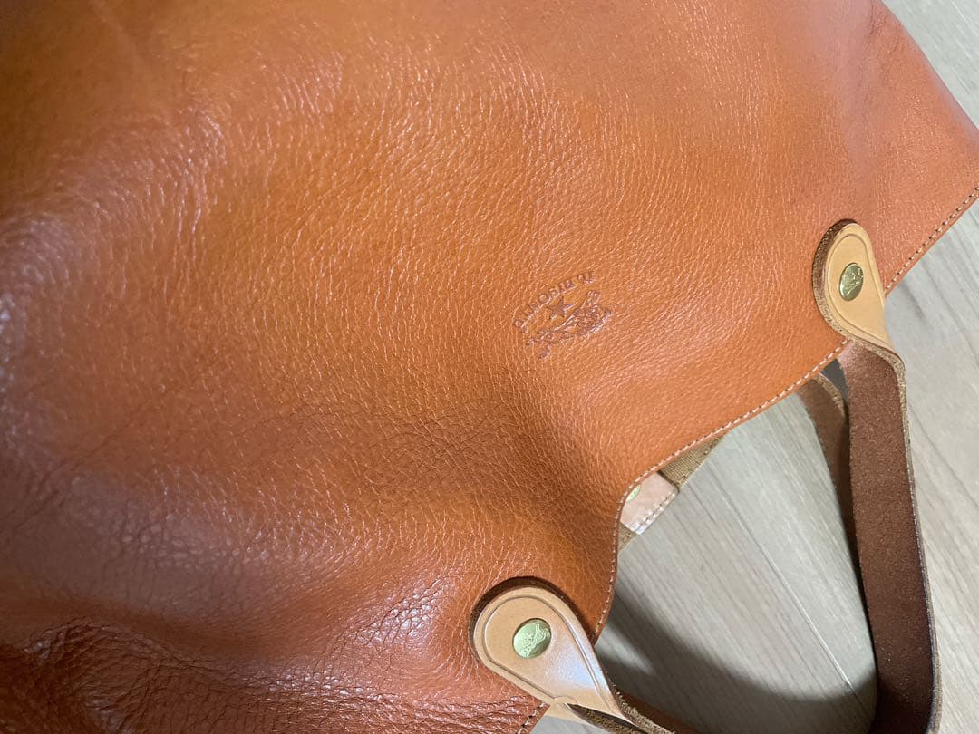 イルビゾンテ　レザートートバッグ