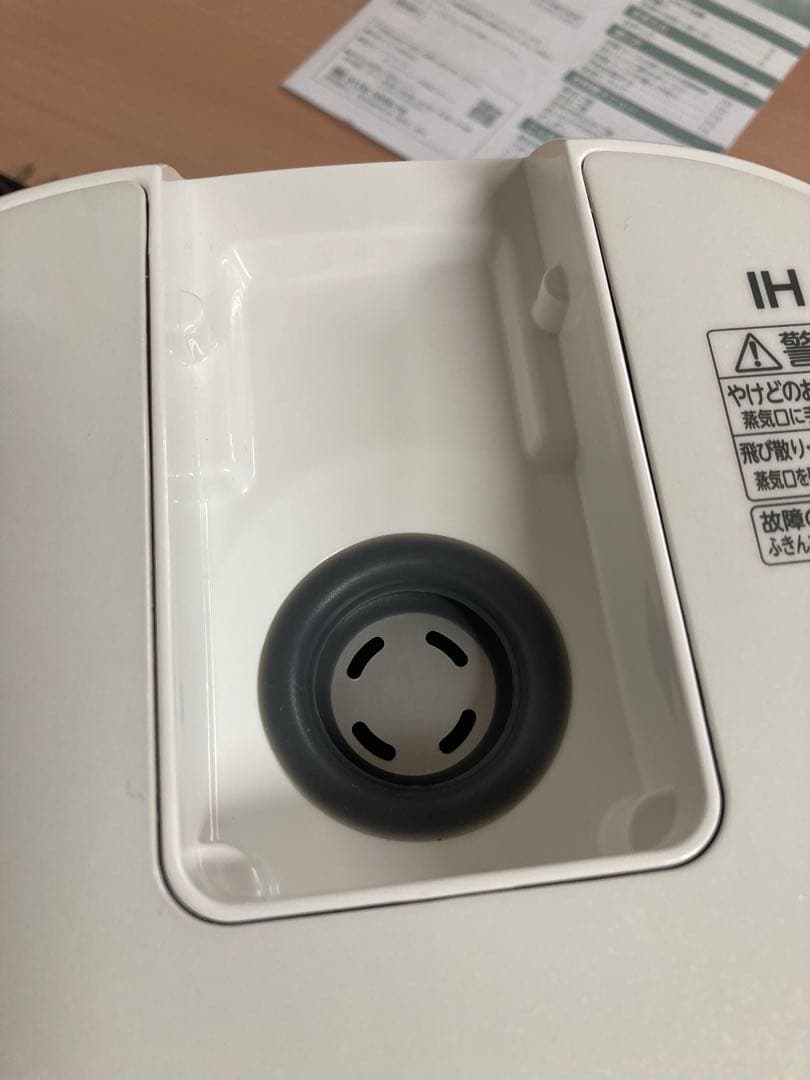 美品★2023年製★3回程使用★TOSHIBA★炊飯器★3合炊き★RC-5E2X