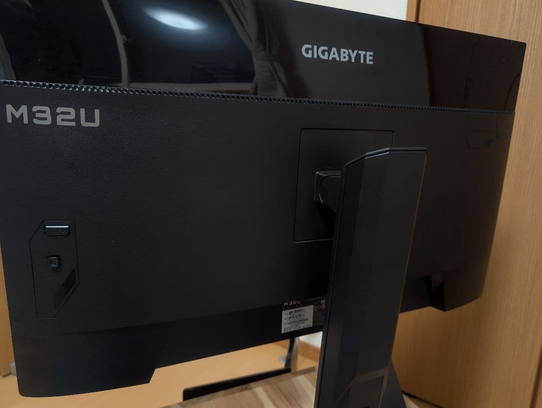 GIGABYTE ギガバイト 4Kゲーミングモニター 31.5型 M32U