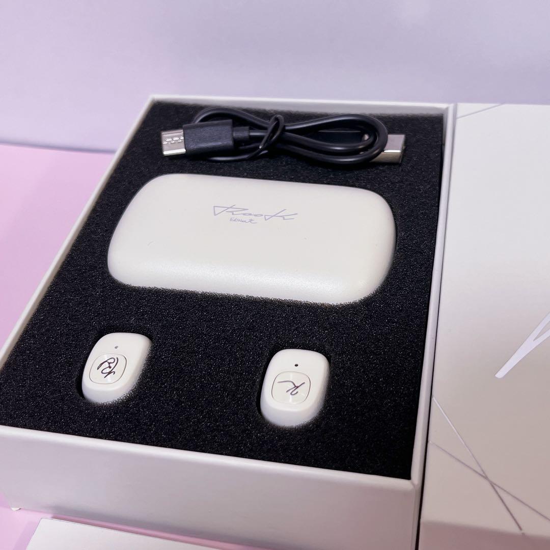 岡宮来夢　フルワイヤレスイヤホン『RooK』（ルーク）