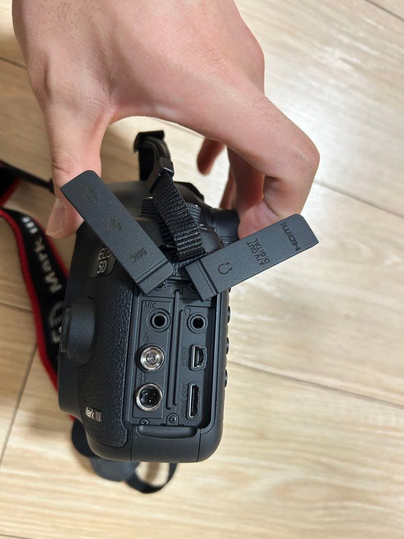 美品 Canon EOS 5D Mark III 一眼レフカメラ