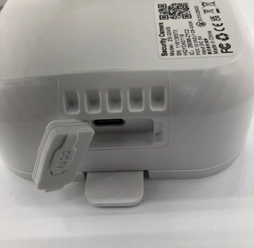 新品未使用 防犯カメラ ZX－GX4S　SDカード付128GB　ソーラー充電