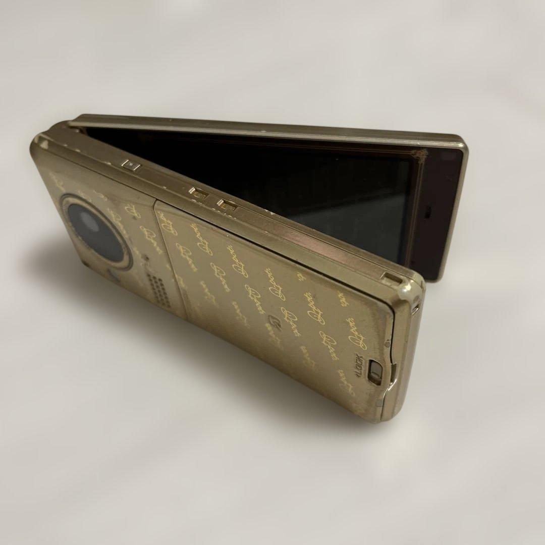 携帯電話本体 Q-pot.Phone SH-04B