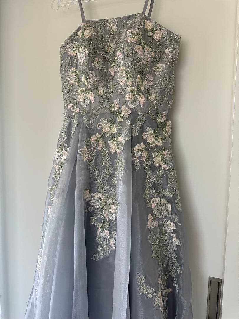 カラードレス　シルバー　グレー　結婚式　TWEED 演奏会ドレス