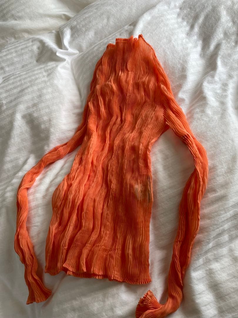 イッセイミヤケ　シフォン　ハイネック　オレンジ