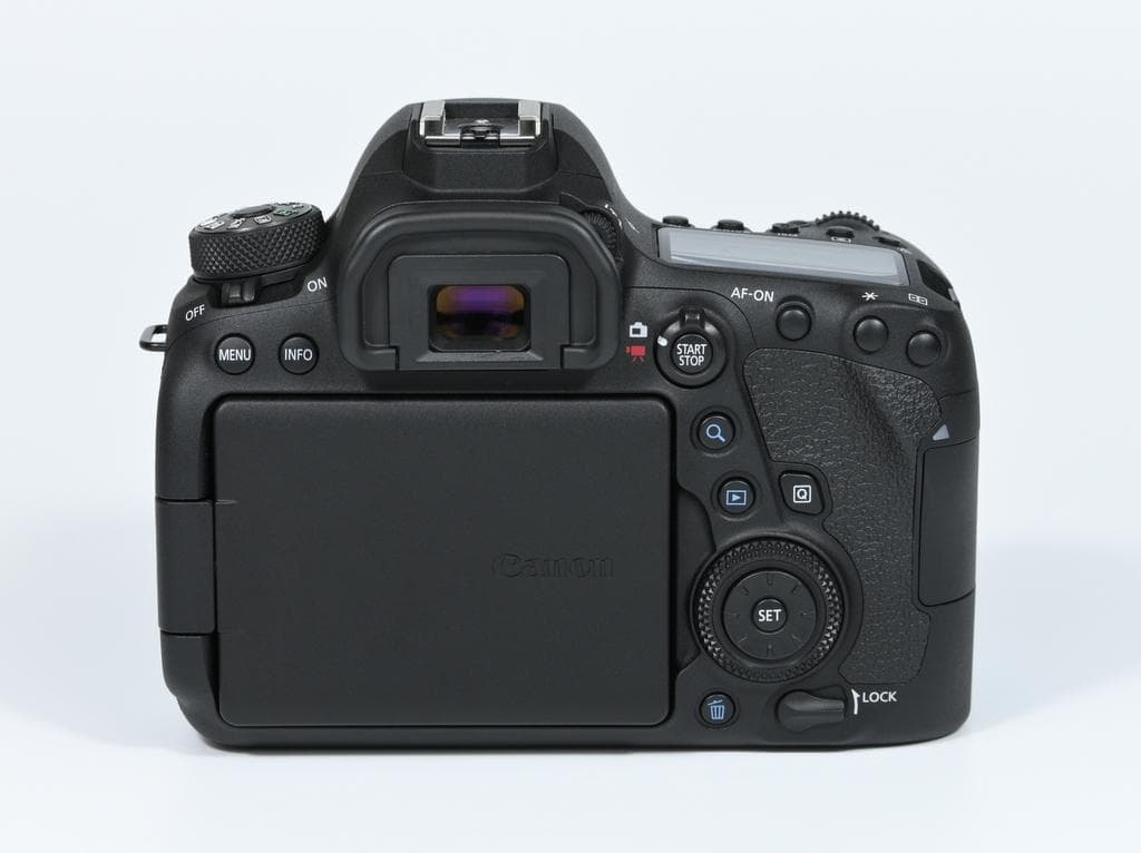 【ほぼ新品】キヤノン EOS 6D Mark II ボディ《ショット数1060》