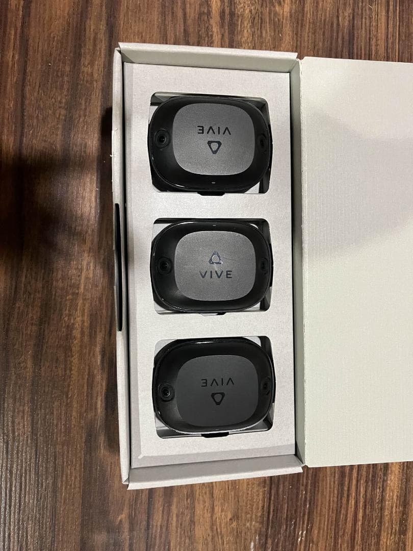 その他 VIVE ultimate Tracker 3+1 Kit