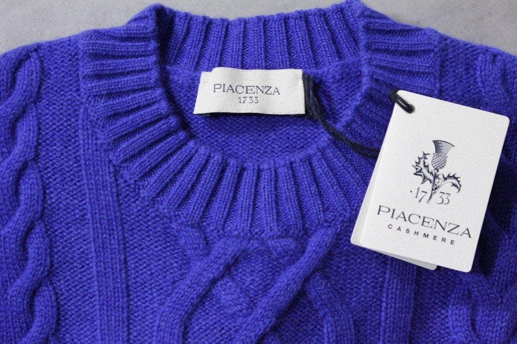 PIACENZA★新品15万円ピアチェンツァ ケーブル編カシミアニット50ブルー