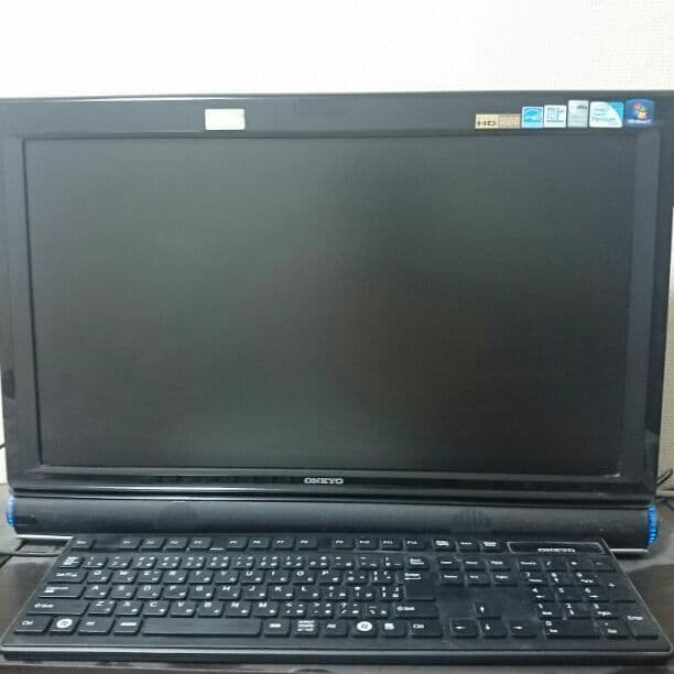 ONKYOのデスクトップPC E415A5Bです。