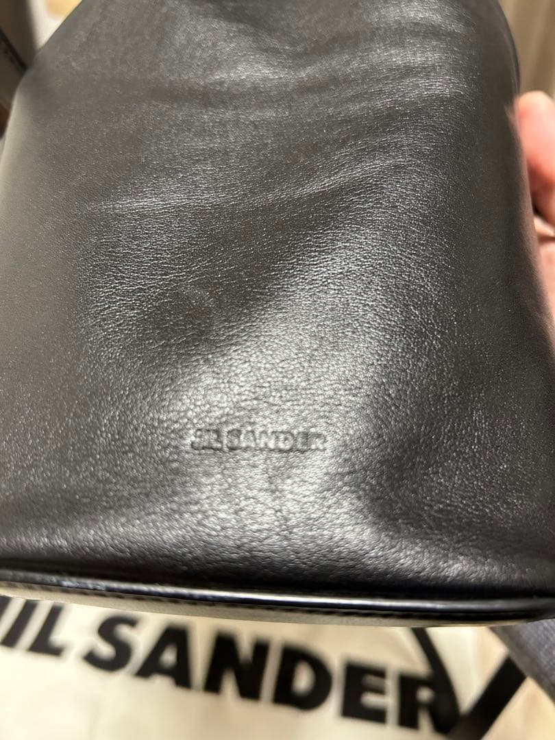 JIL SANDER ブラック レザー ショルダーバッグ