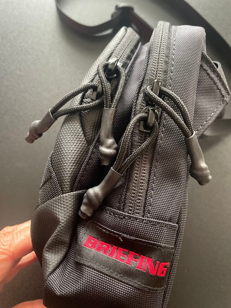 BRIEFING ブリーフィングショルダーバッグ　黒